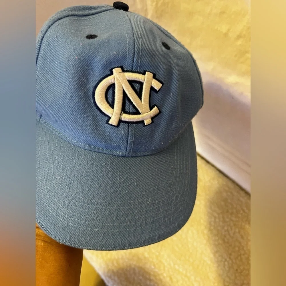 Cap Zephyr The Hat UNC 7 1/8 Light Blue
